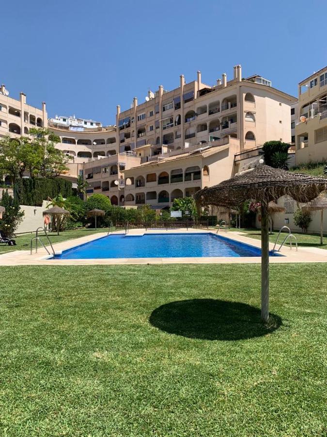 Apartamento Encantador Piso Con Terraza Y Piscina Benalmádena Exterior foto