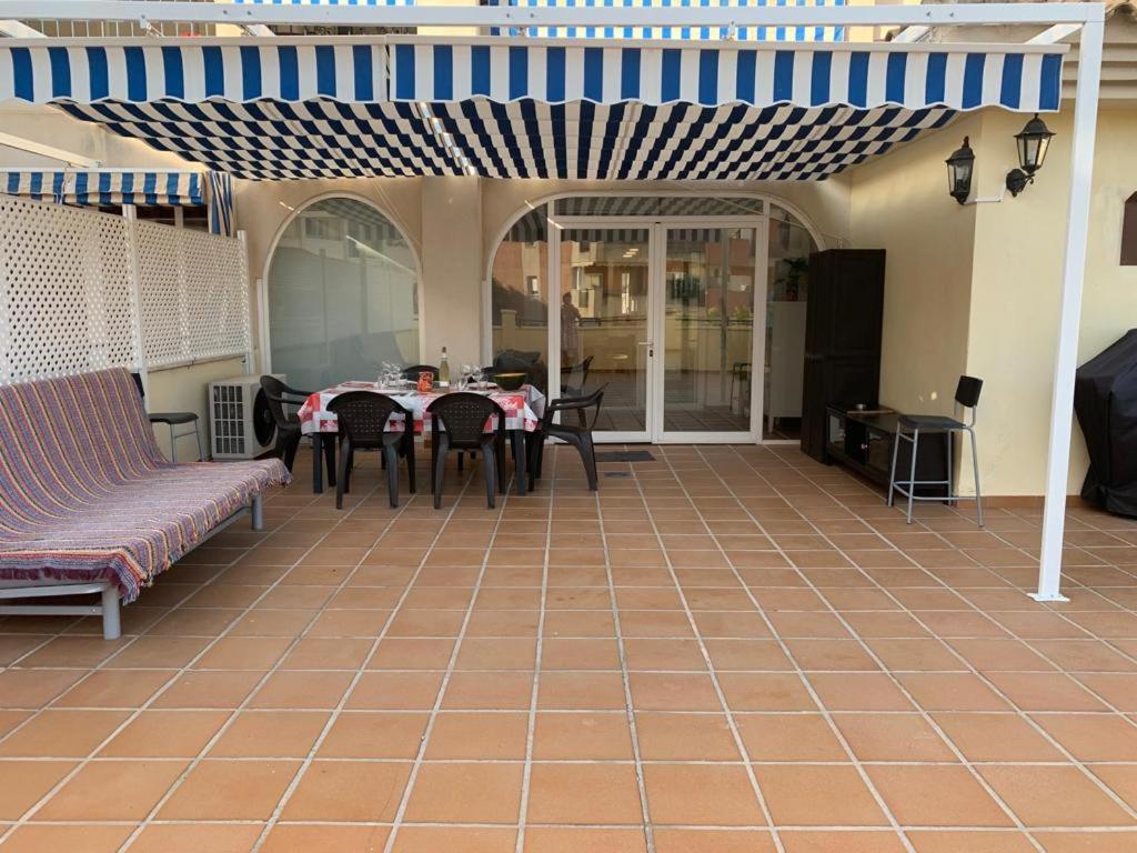 Apartamento Encantador Piso Con Terraza Y Piscina Benalmádena Exterior foto