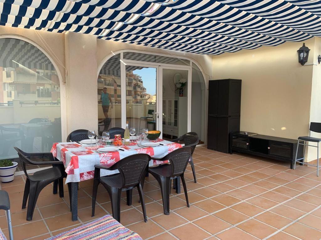 Apartamento Encantador Piso Con Terraza Y Piscina Benalmádena Exterior foto